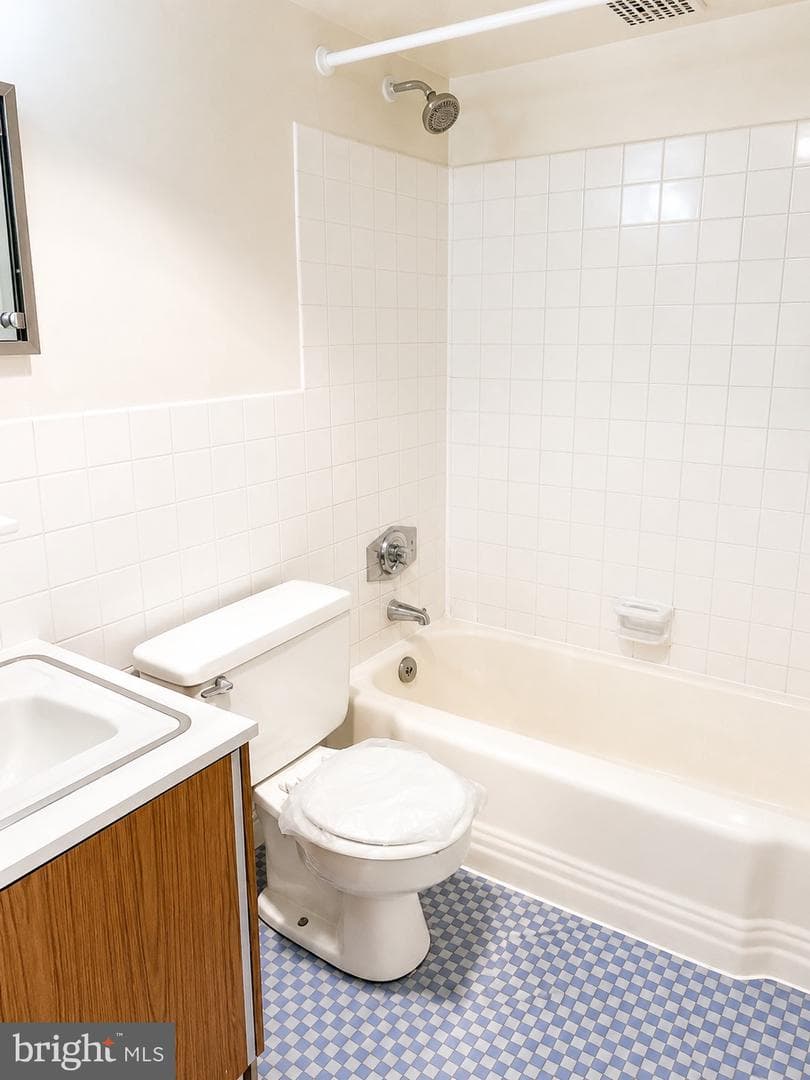 224 W Rittenhouse Square #2315b photo 5