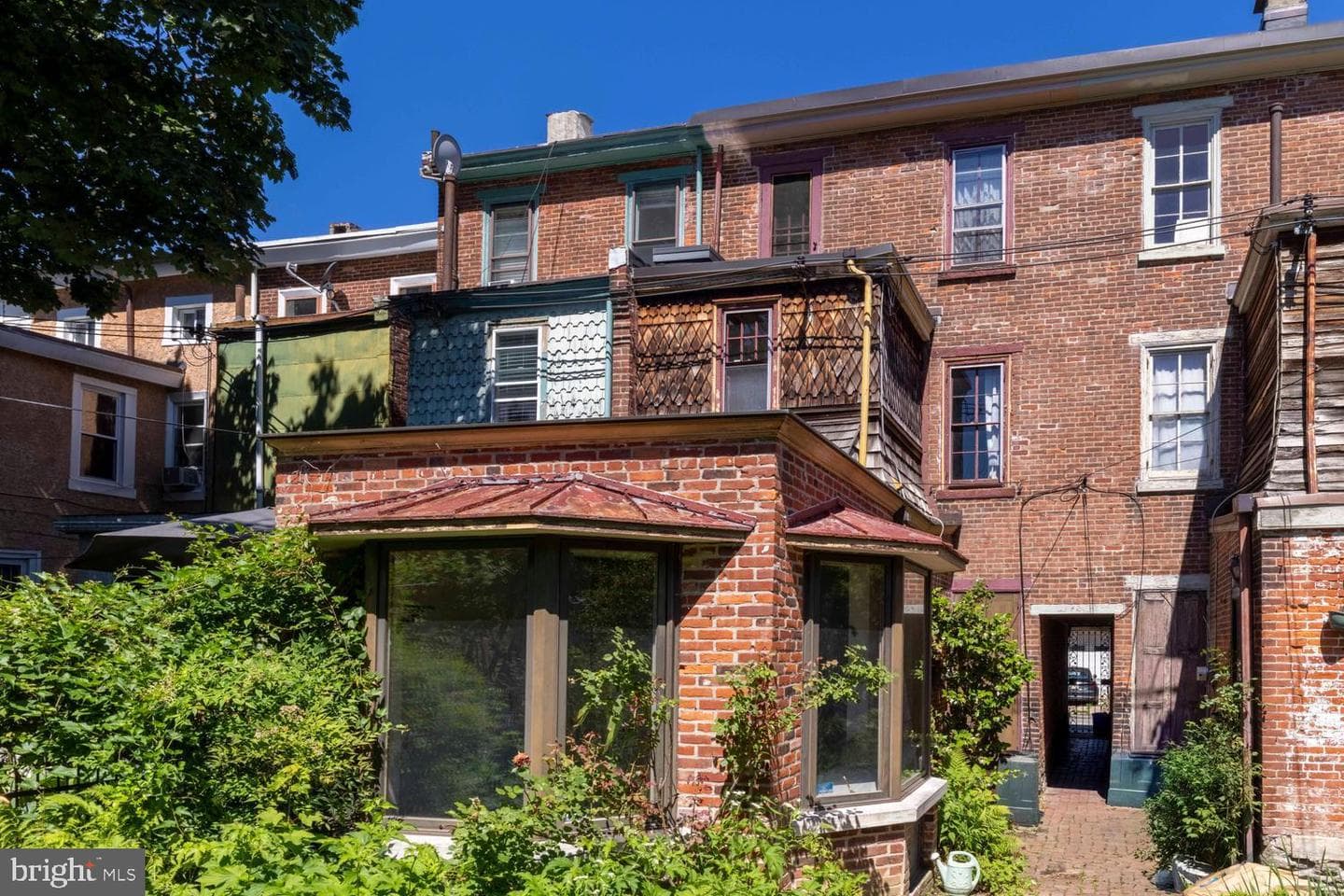 56 W Penn Street photo 36