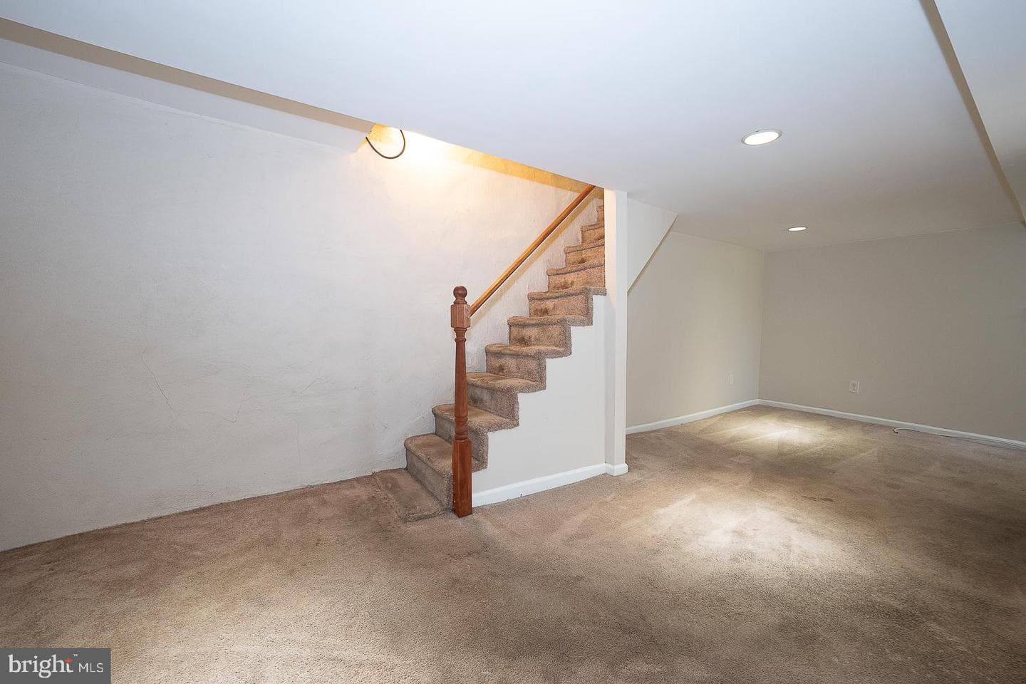 5652 Mcmahon Street photo 32