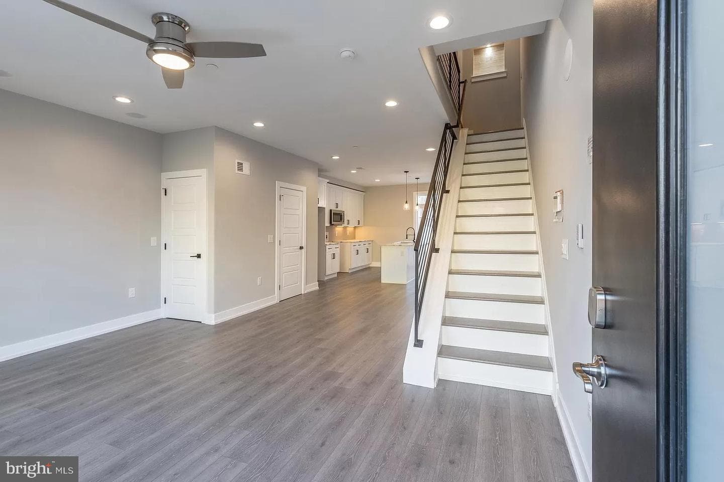 2406 N Howard Street photo 5