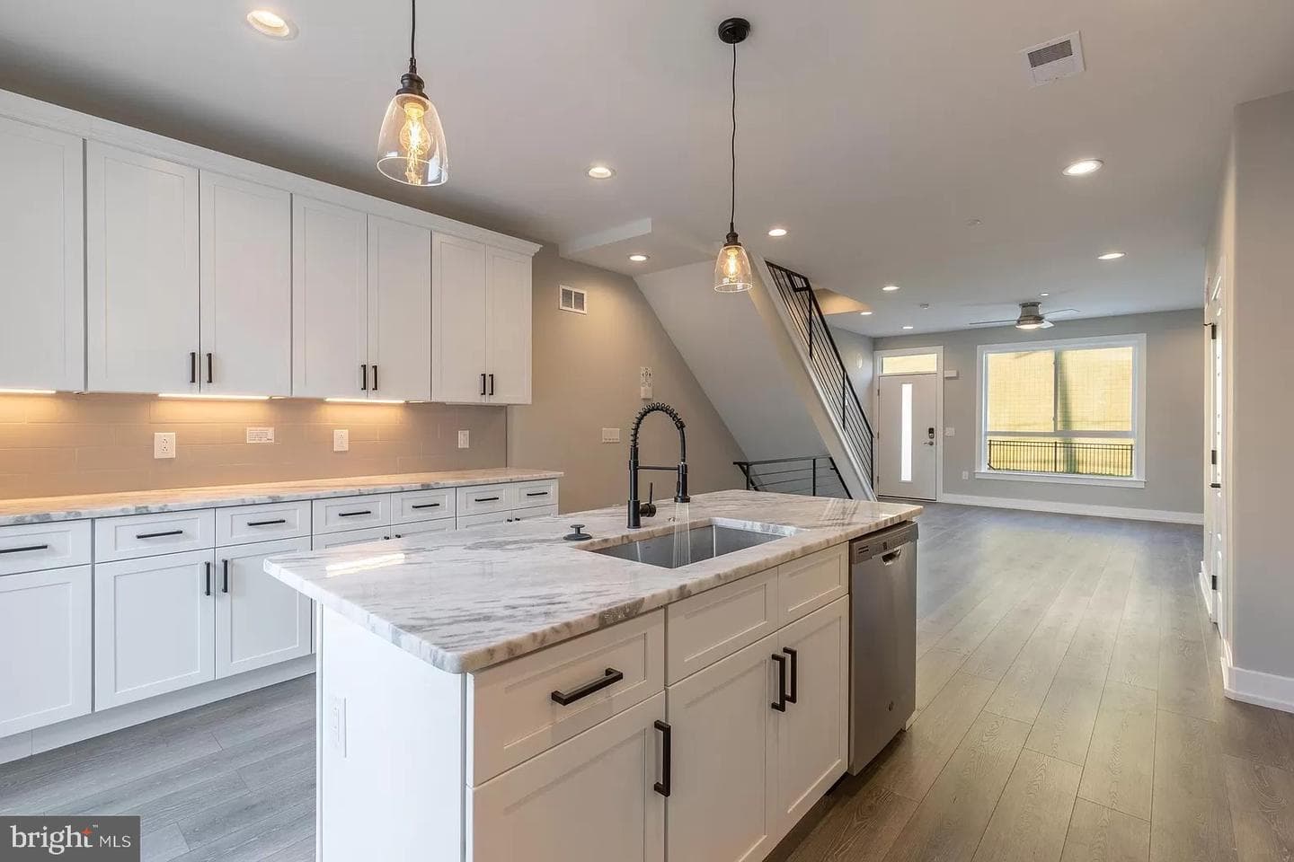 2406 N Howard Street photo 7
