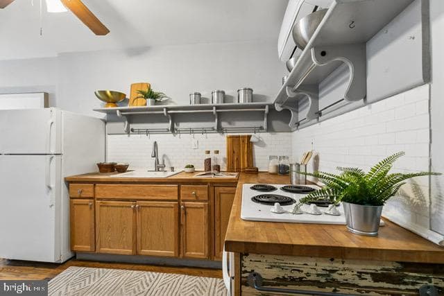 2222 Watkins Street photo 8