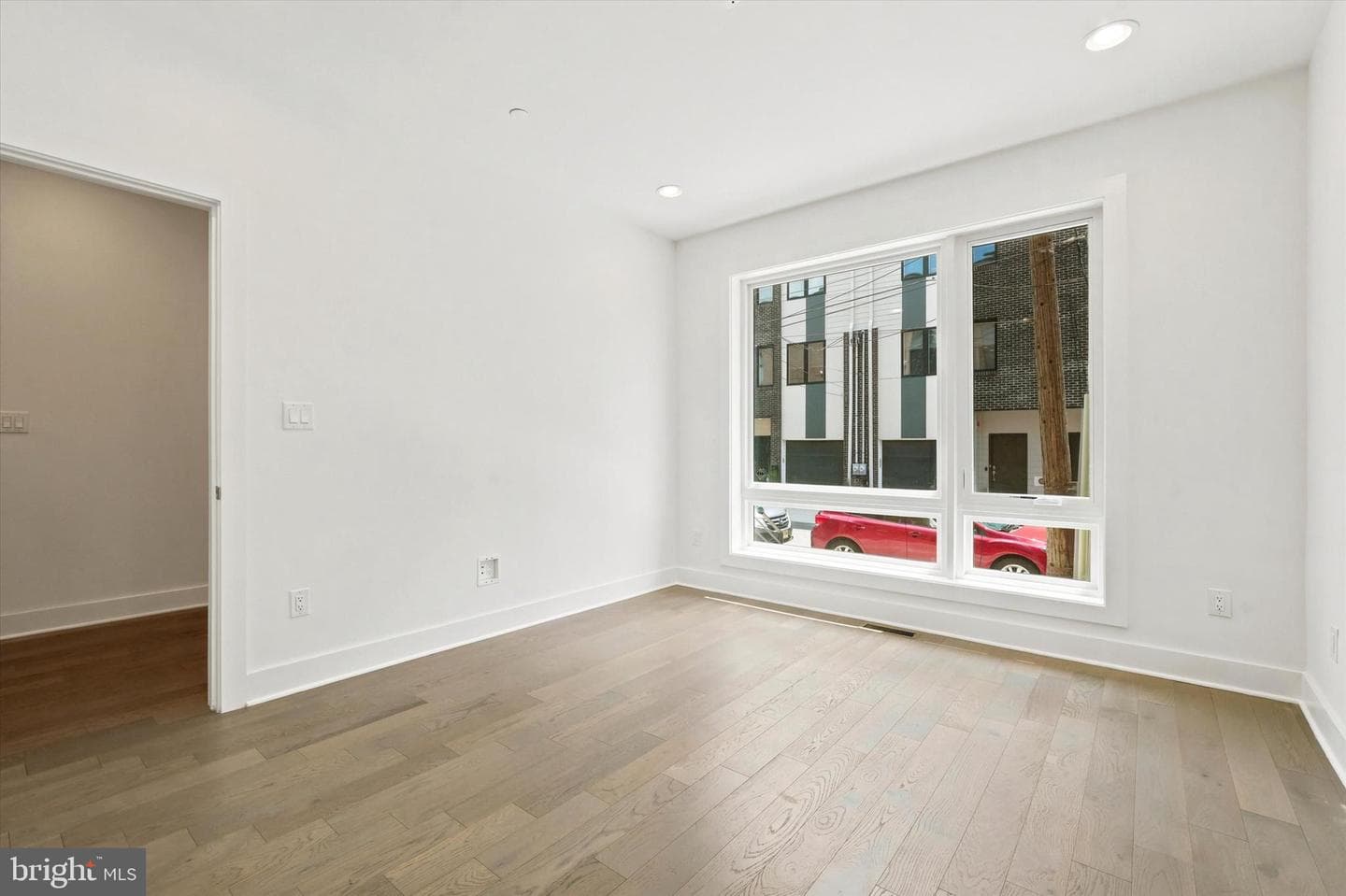 1420 S Howard Street photo 20