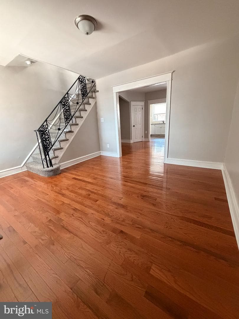 4718 Sheffield Avenue photo 4