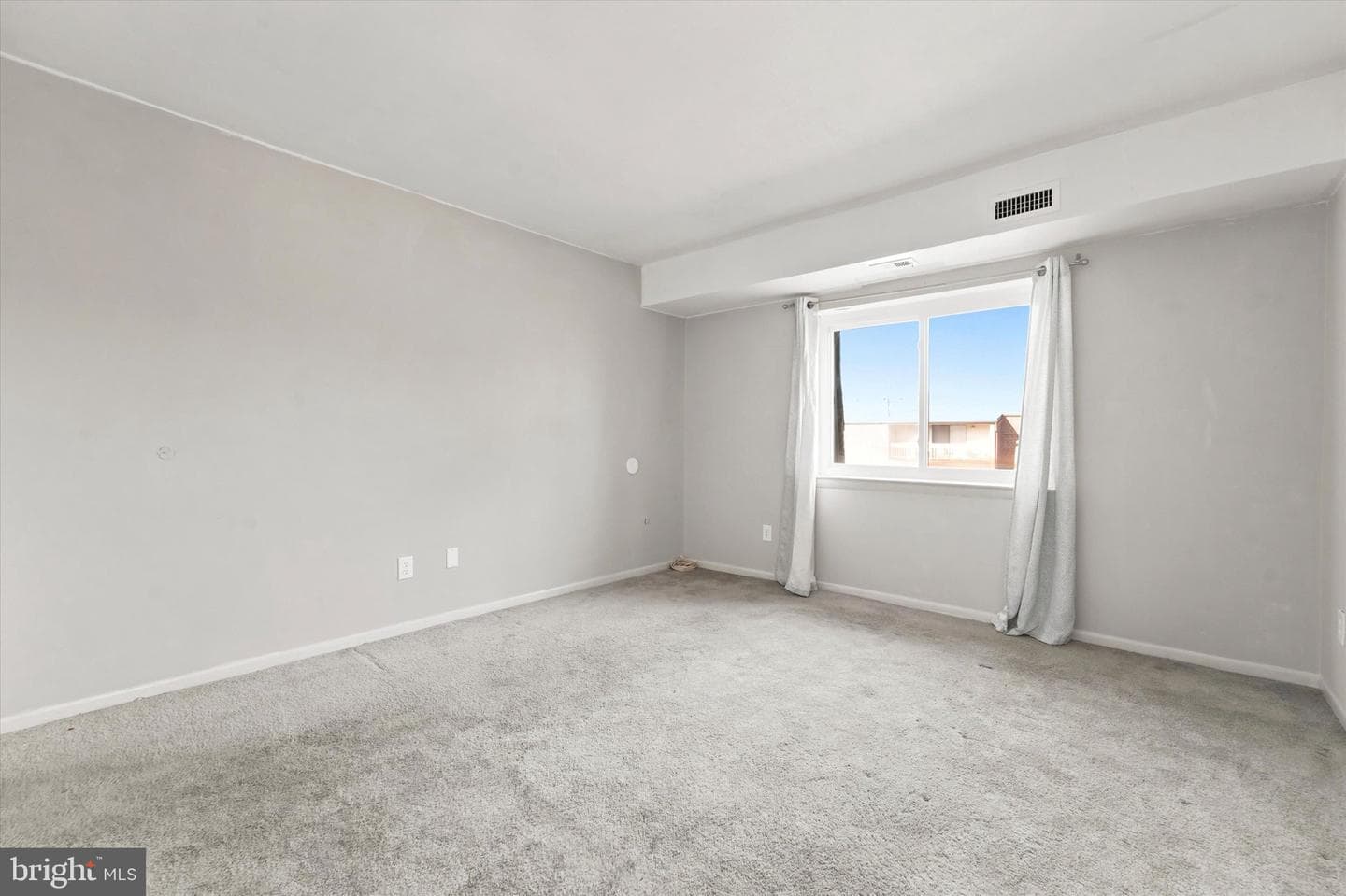 58201 Delaire Landing Road #201 photo 19