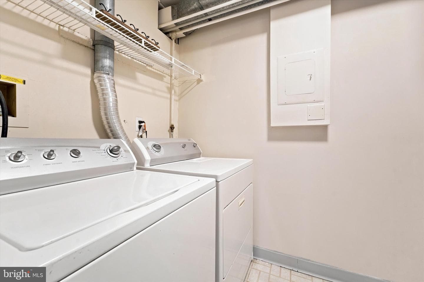 58201 Delaire Landing Road #201 photo 20