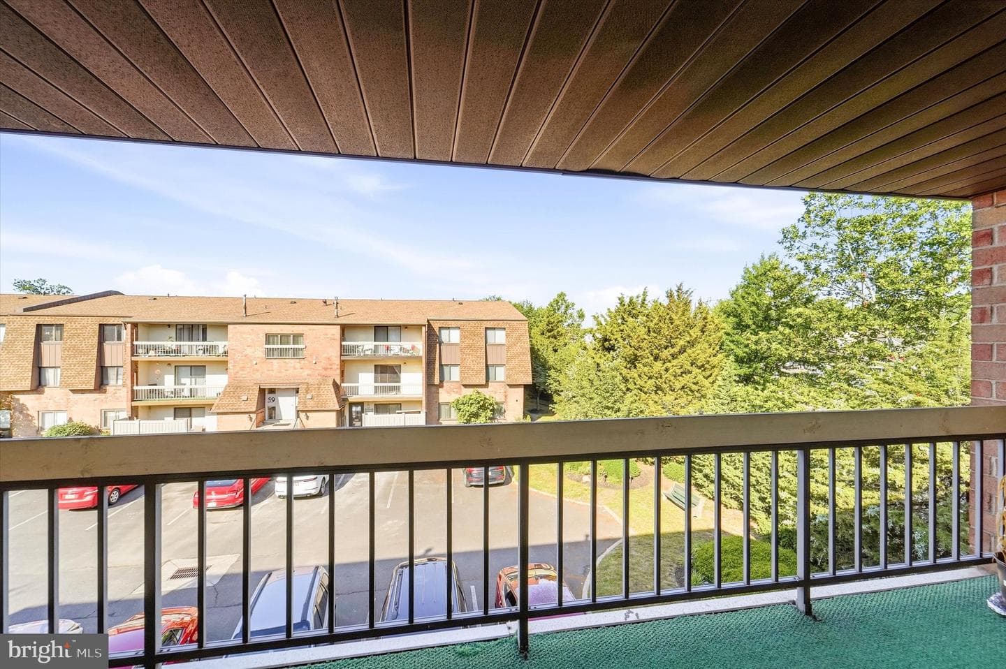 58201 Delaire Landing Road #201 photo 24