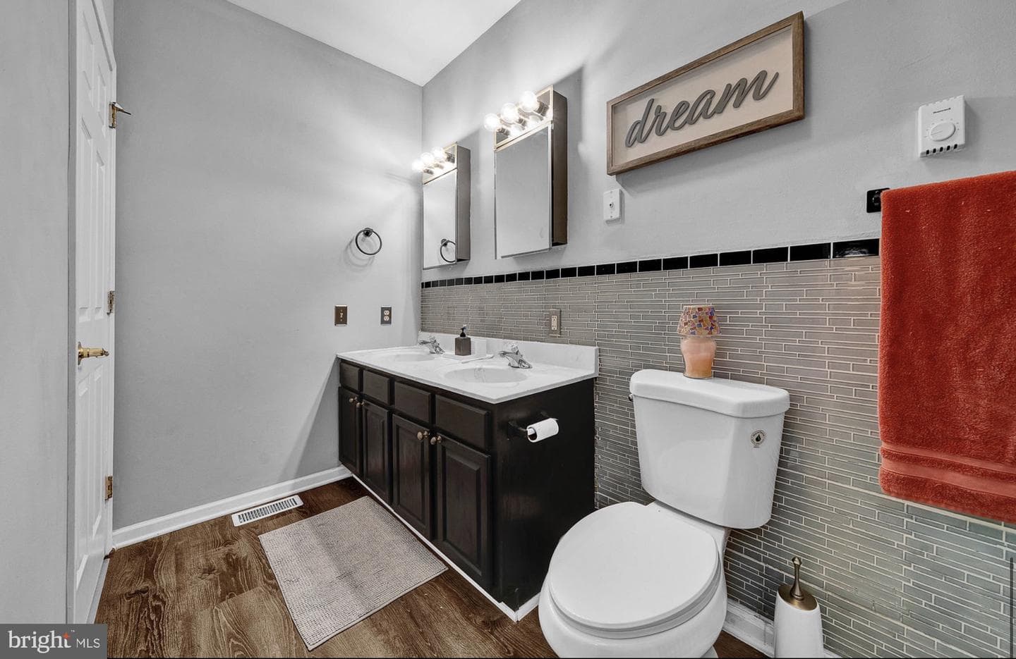 1113 N Orianna Street photo 11