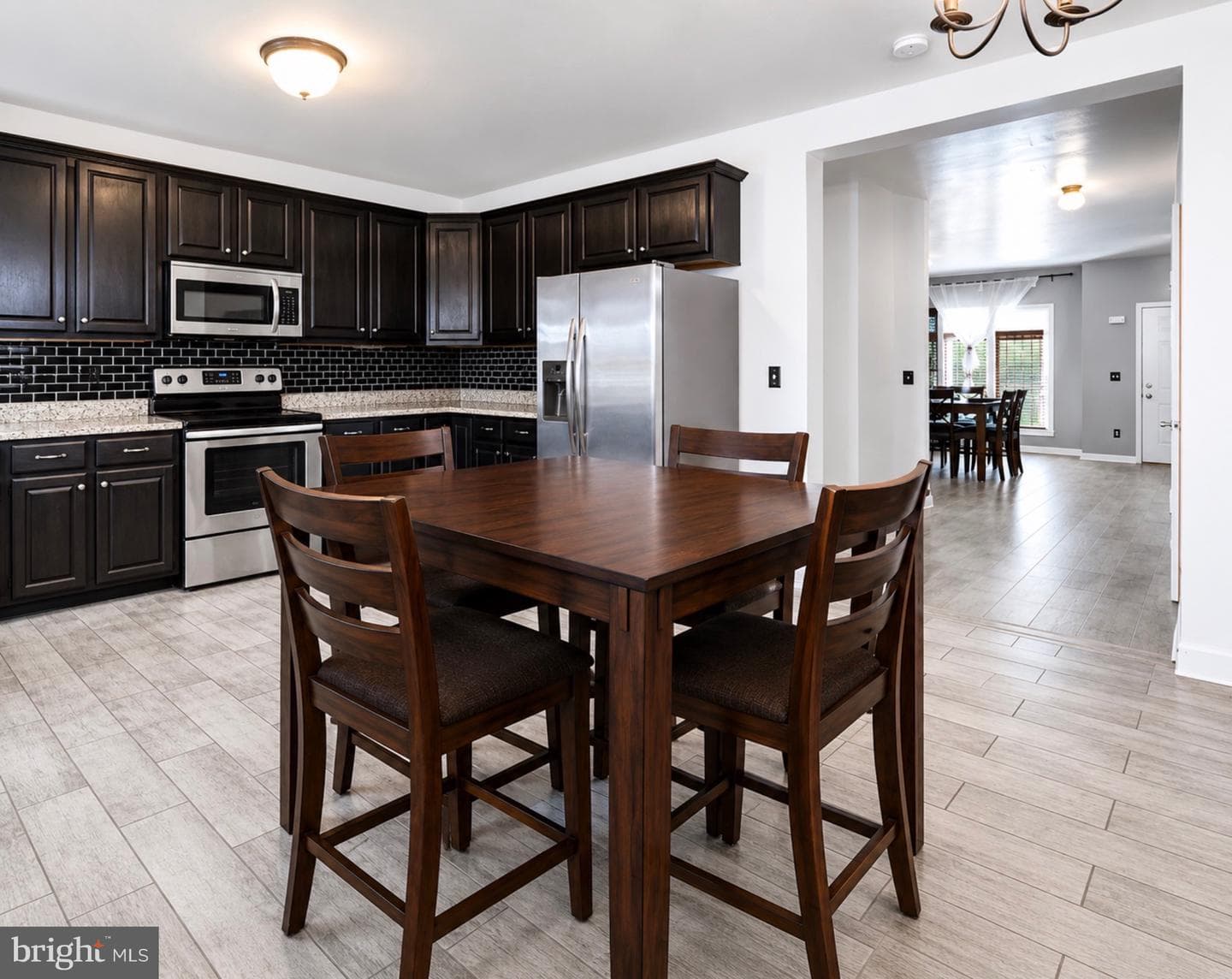 1113 N Orianna Street photo 5
