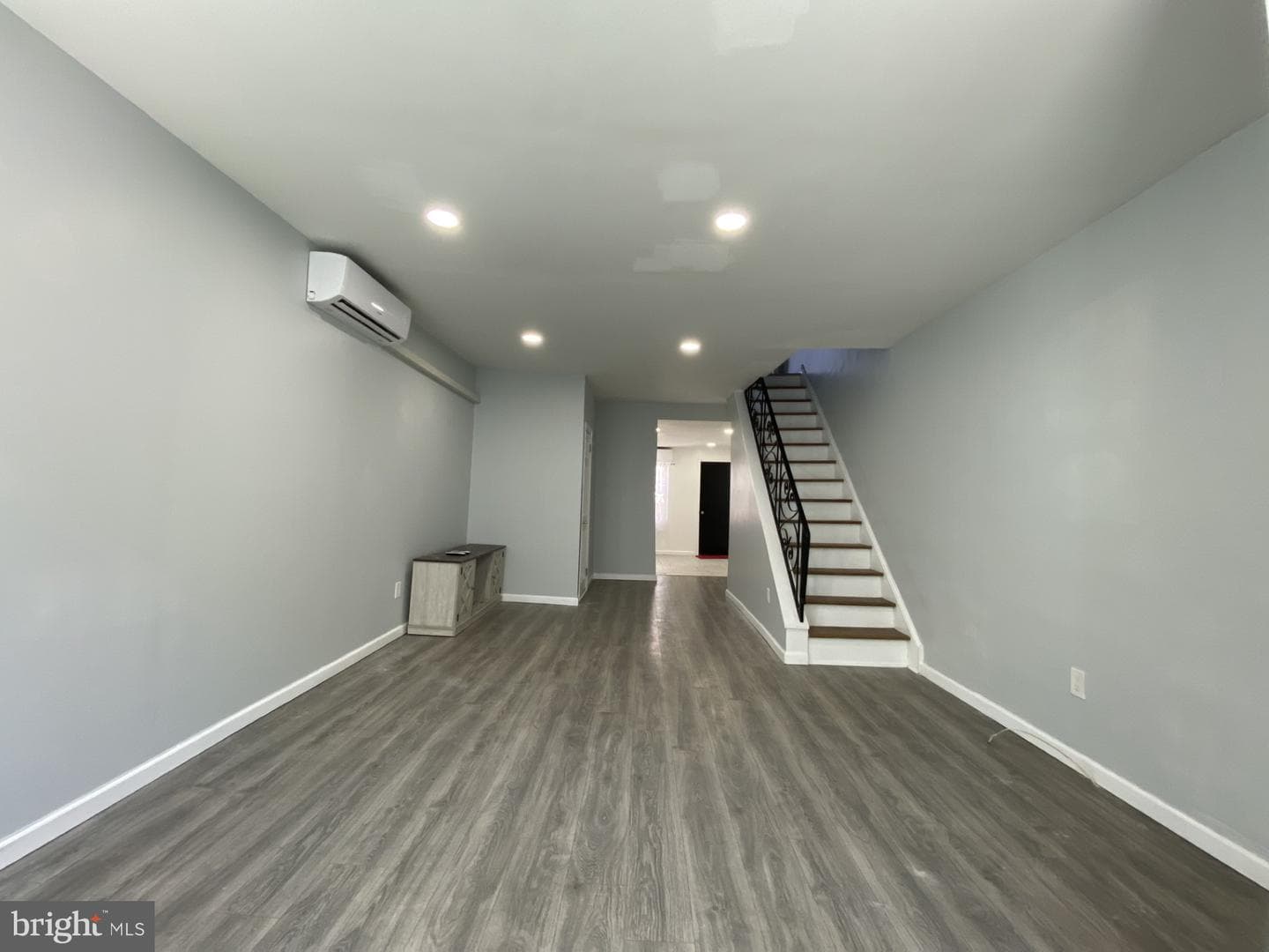 345 Winton St photo 3