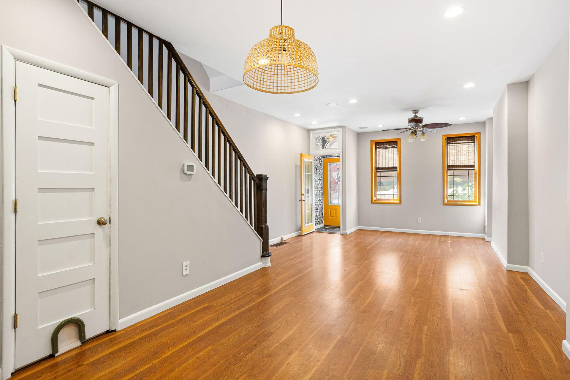 851 Moyer Street photo 3
