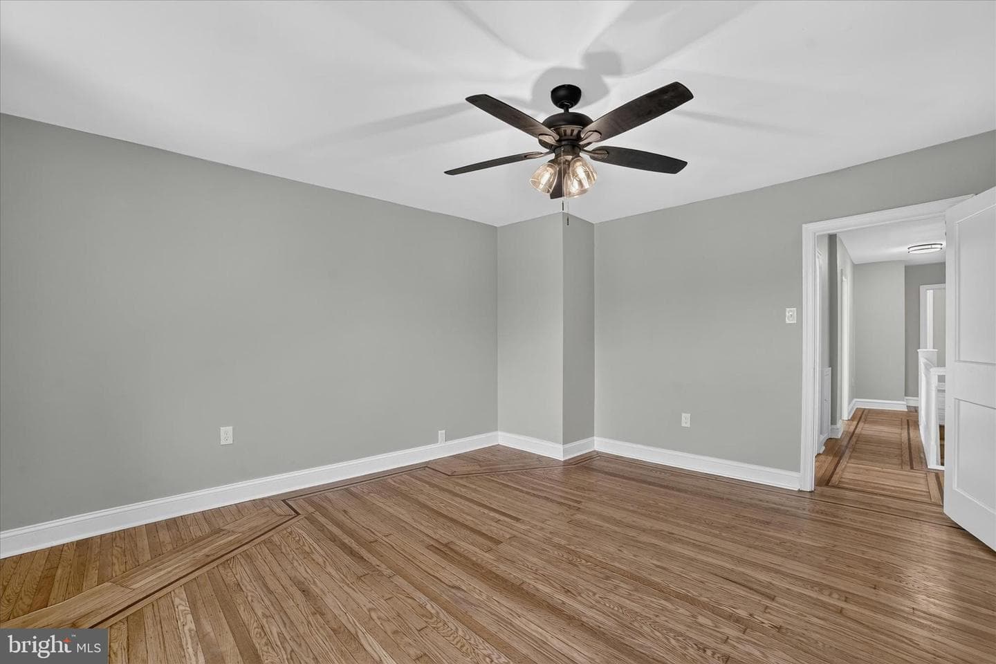 820 Kerper Street photo 28
