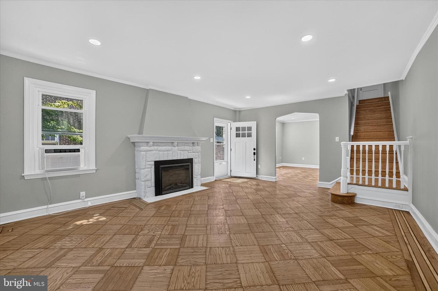 820 Kerper Street photo 6
