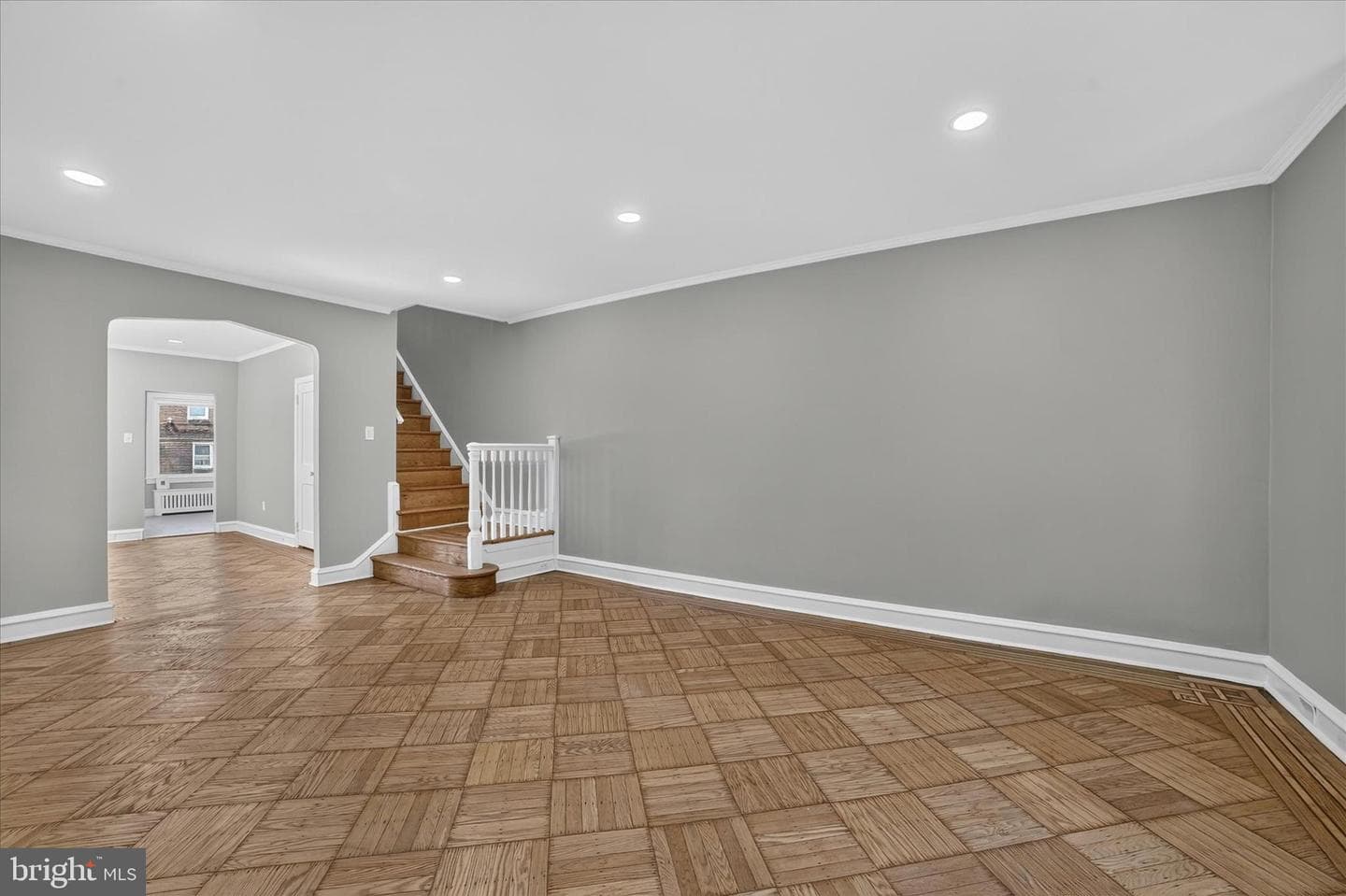 820 Kerper Street photo 9
