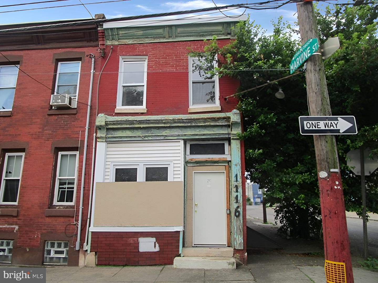 1116 W Somerset Street