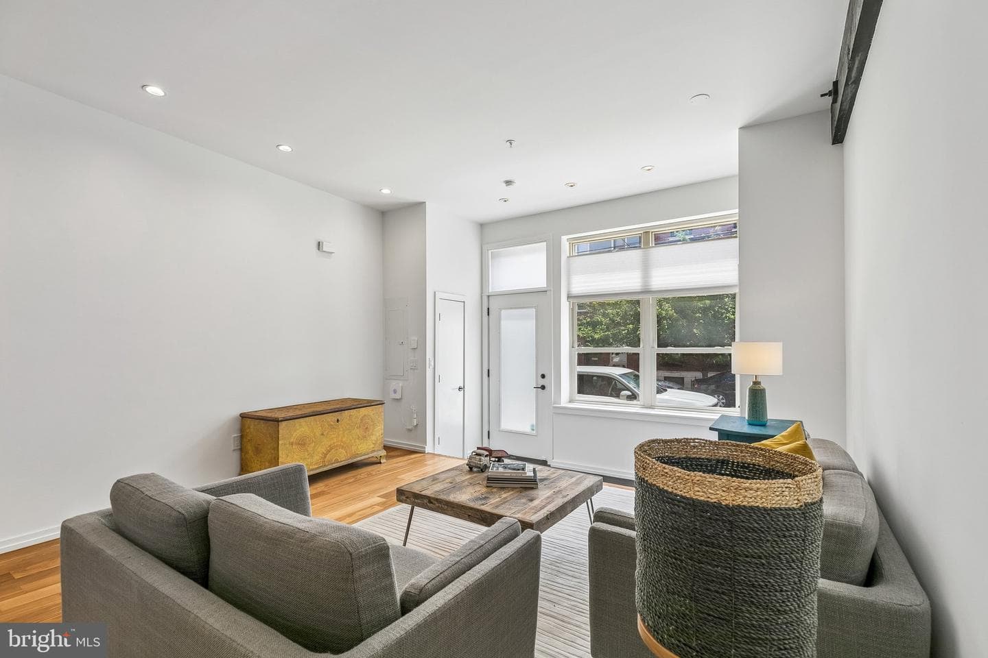 407 Fairmount photo 7