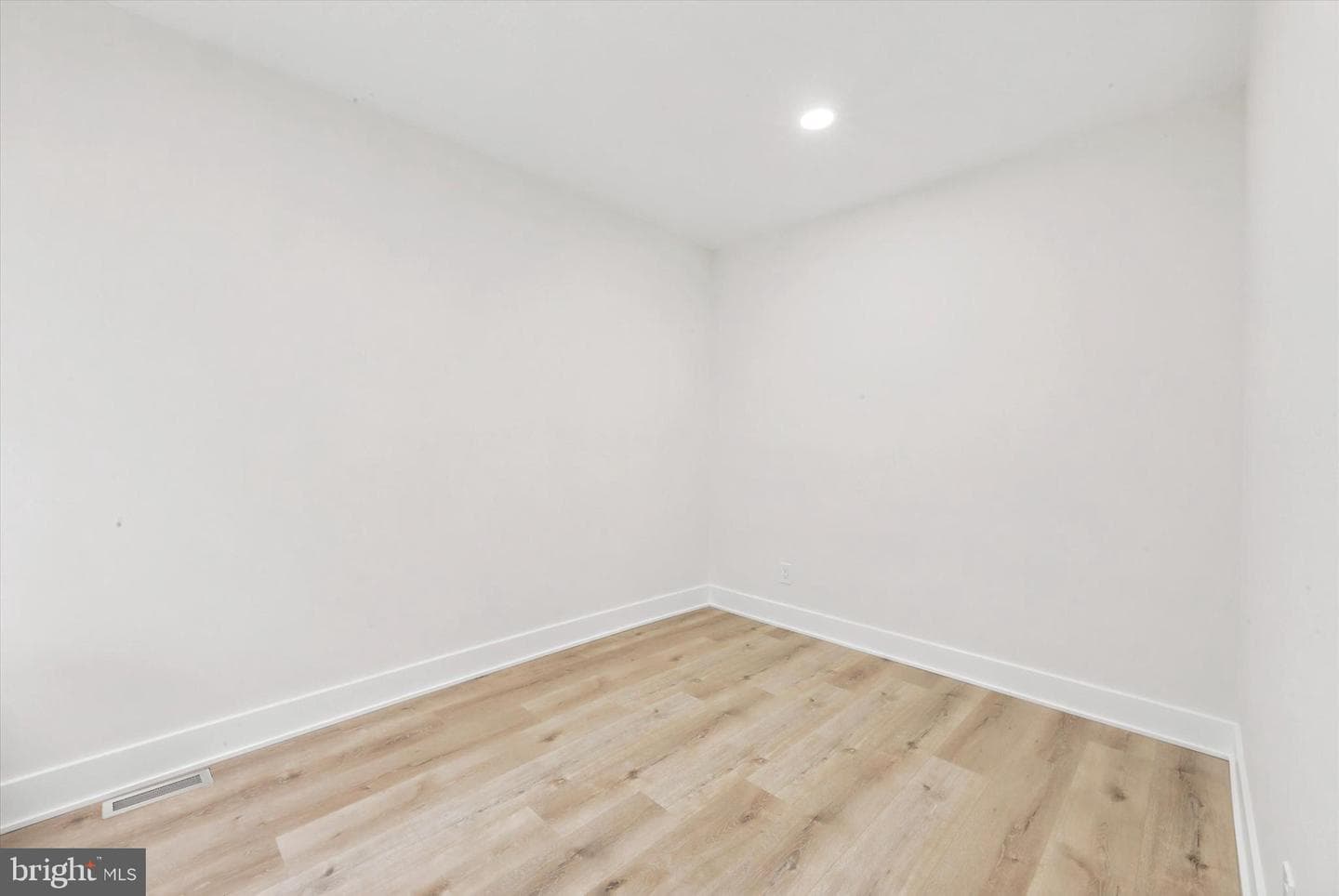 2088 Scattergood Street photo 7