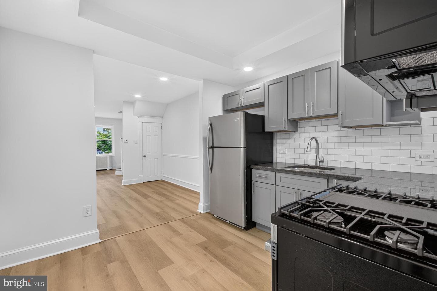 4845 D Street photo 9