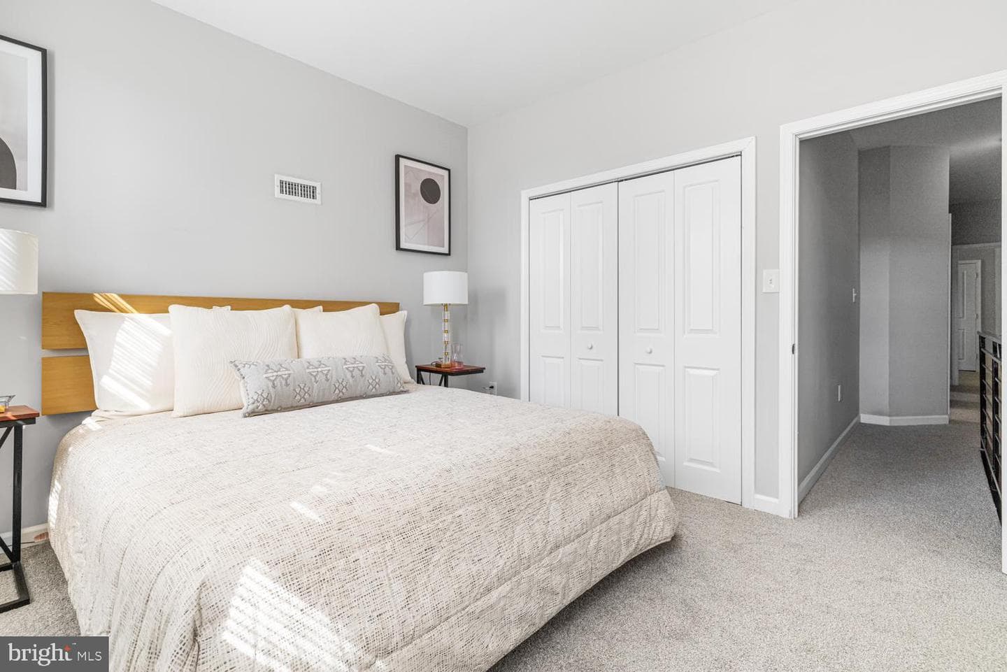 159 E Mayland Street photo 19