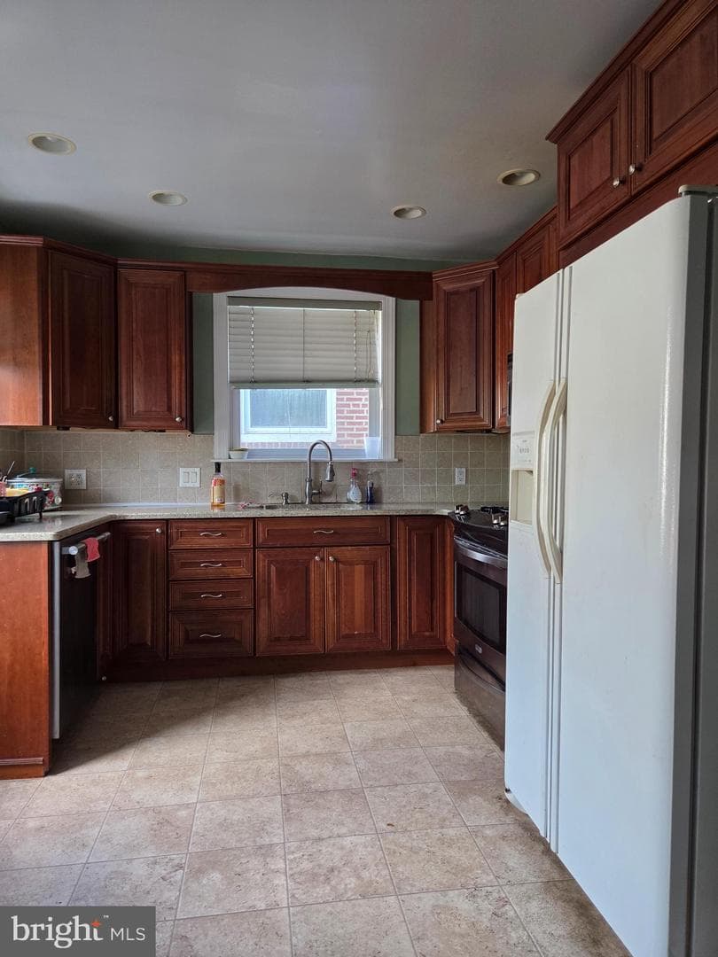 3239 Stanwood Street photo 11