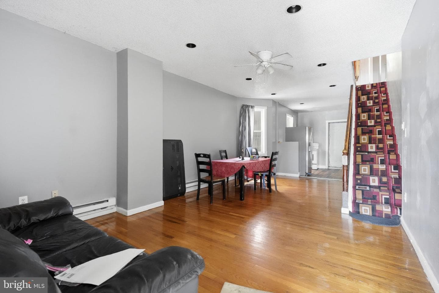 7277 Saybrook Avenue photo 6