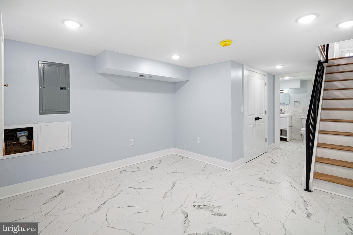 2061 E William Street photo 16