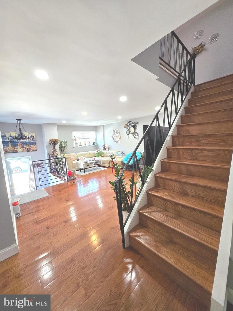 3559 Nottingham Lane photo 4
