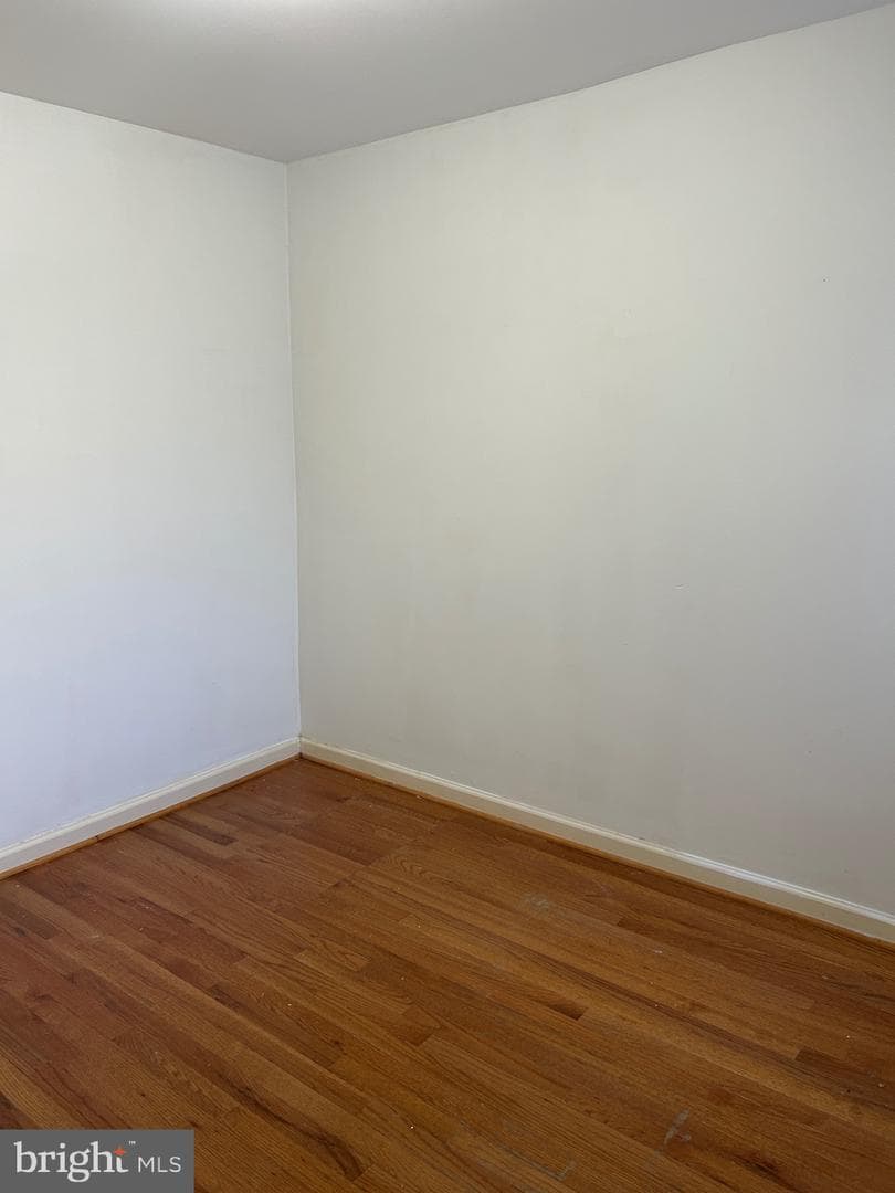 1813 E Hazzard Street photo 5