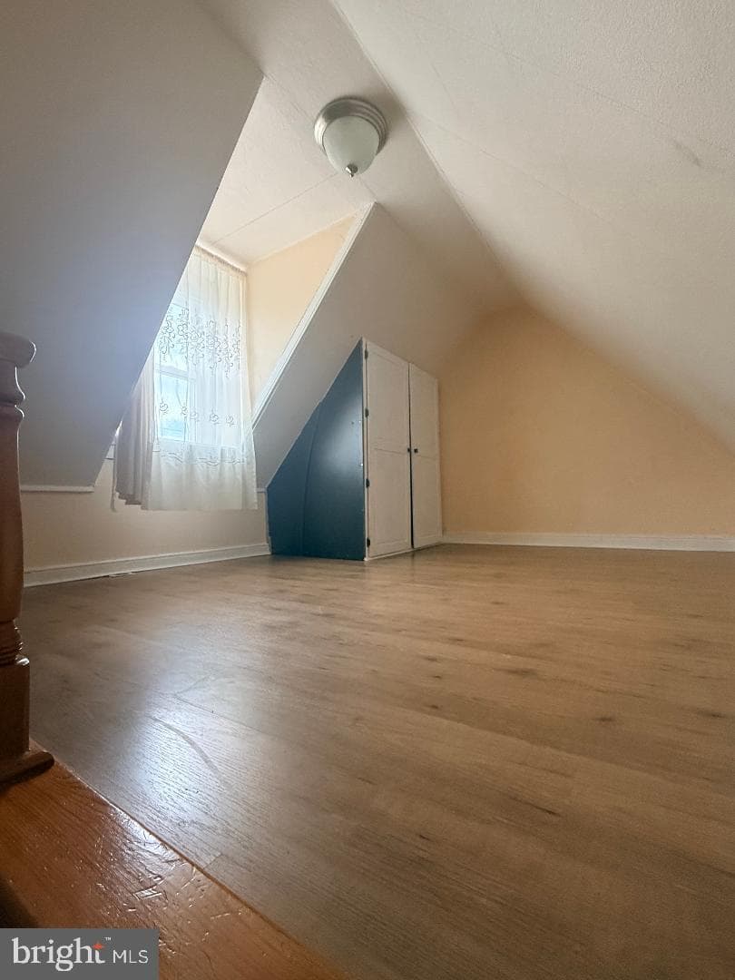 4750 Mercer Street photo 21