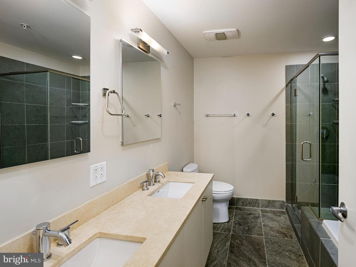 1101 Locust Street #2i photo 11