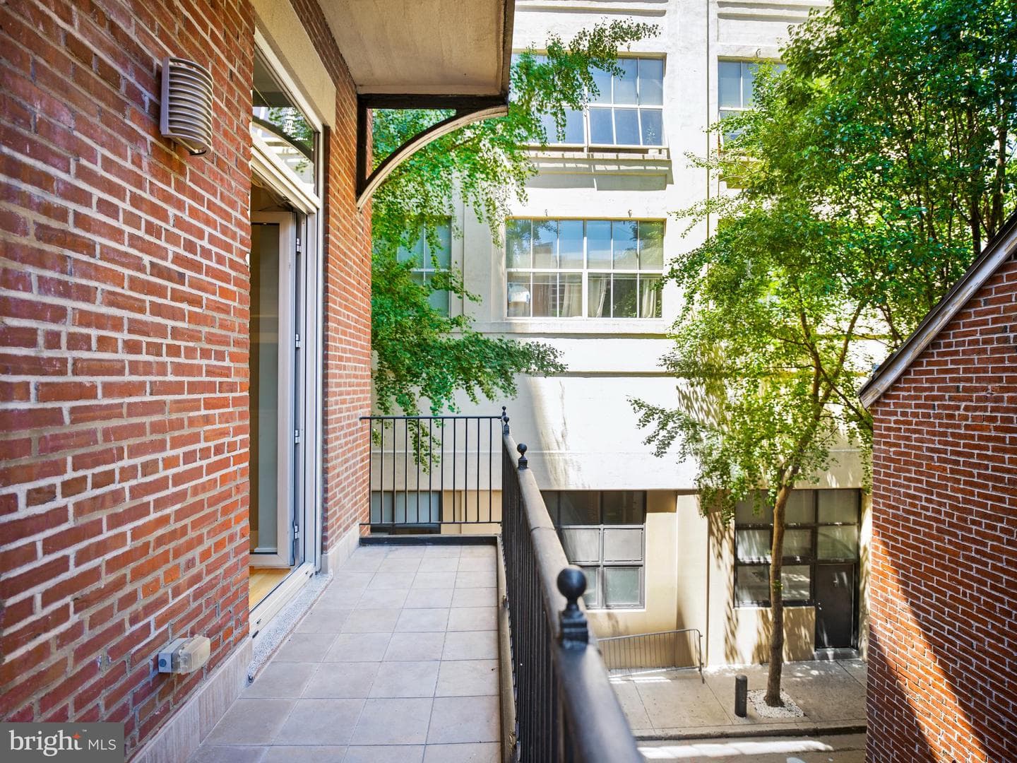 1101 Locust Street #2i photo 3