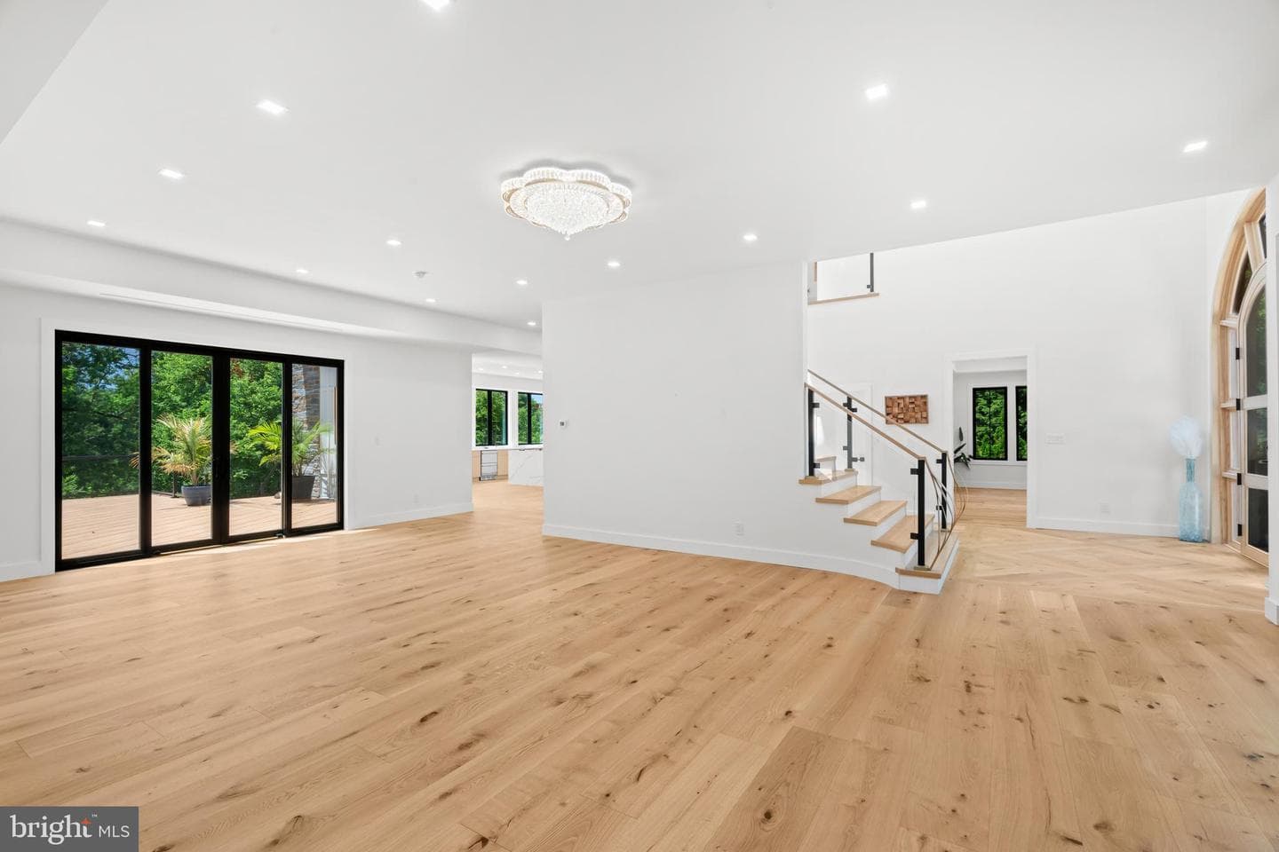 9402 Meadowbrook Avenue photo 10