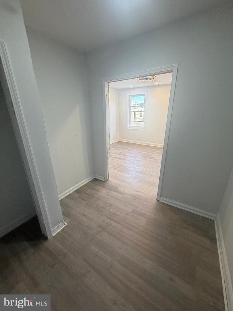 2409 W Harold Street photo 24
