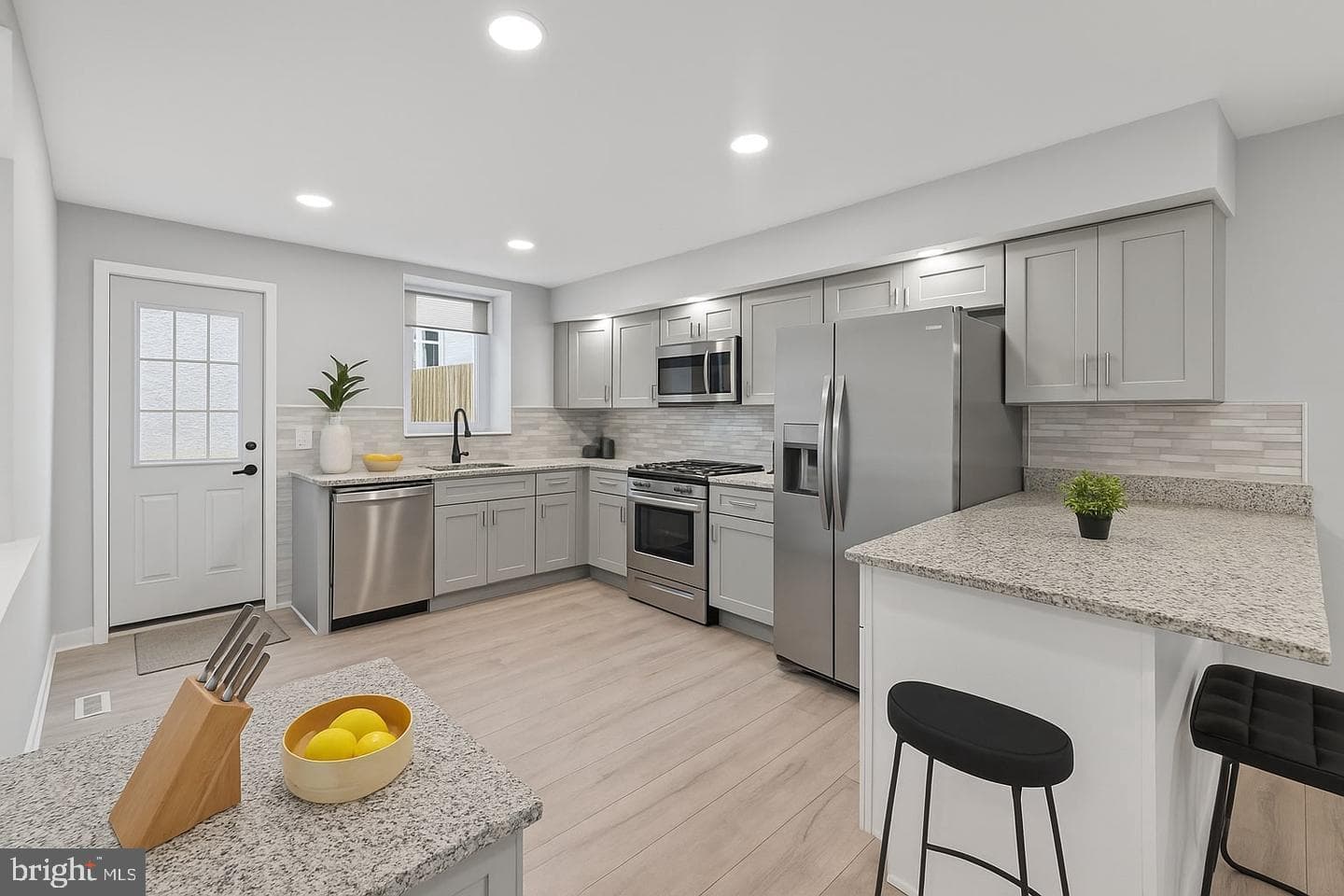 3653 Frankford Avenue photo 14