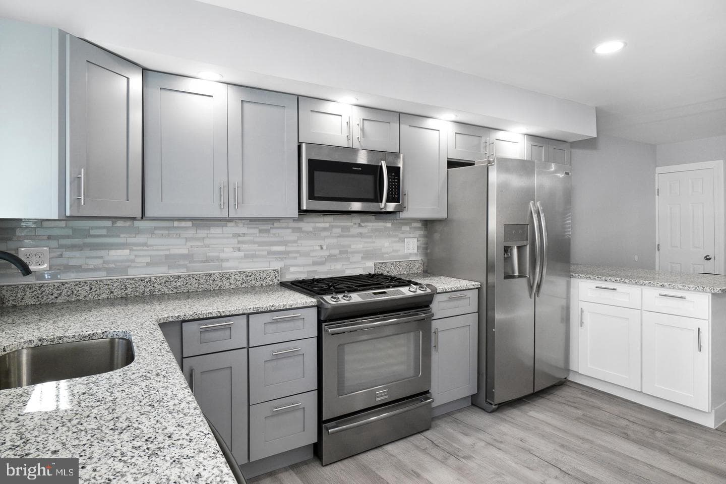 3653 Frankford Avenue photo 21