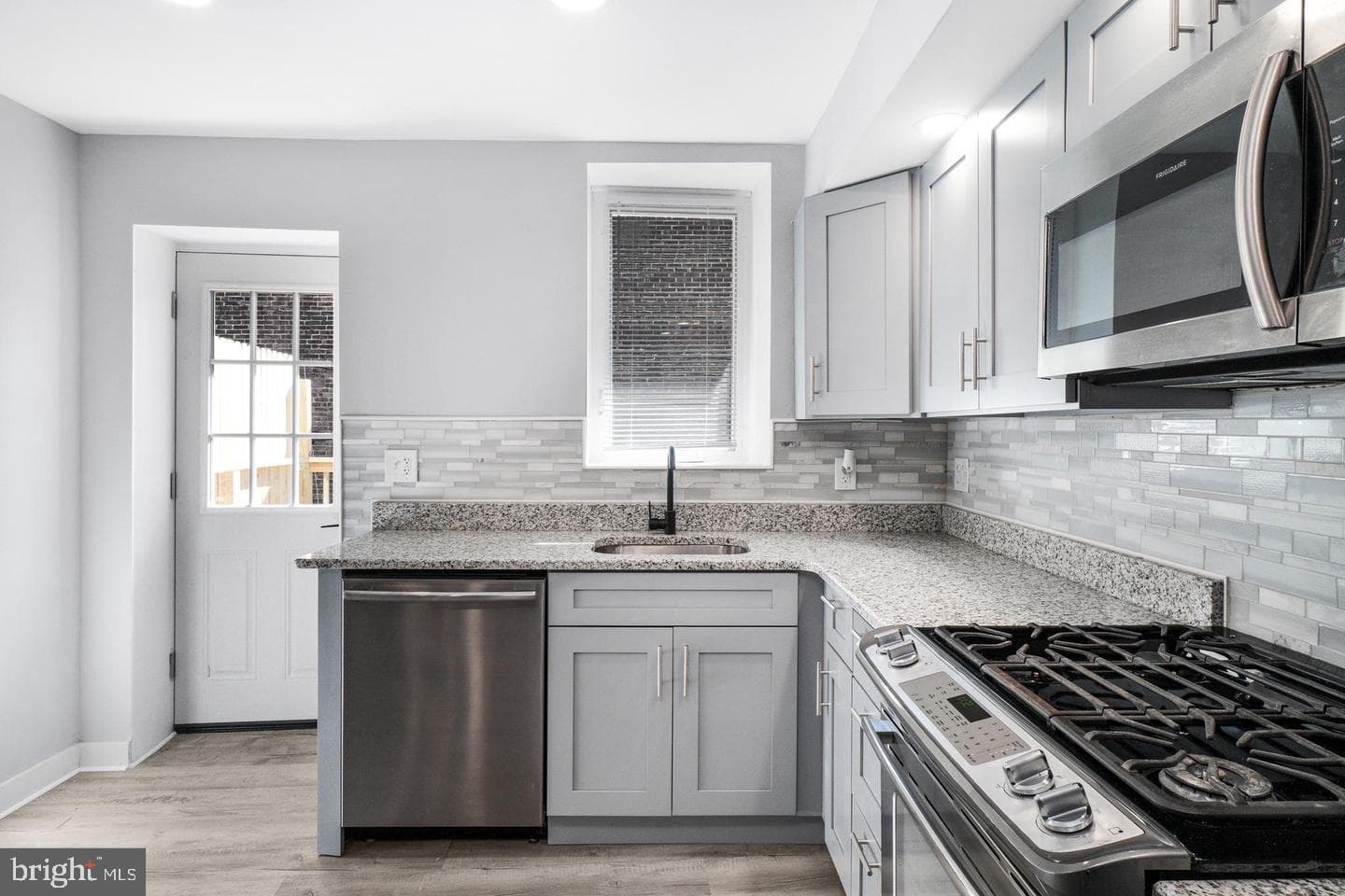 3653 Frankford Avenue photo 22