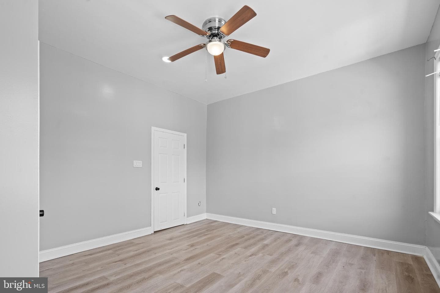 1715 N Lecount Street photo 15