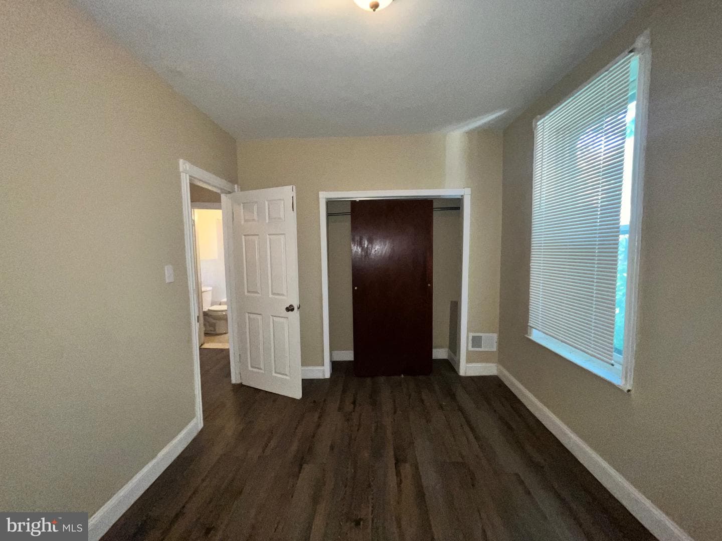 250 N Horton Street photo 14