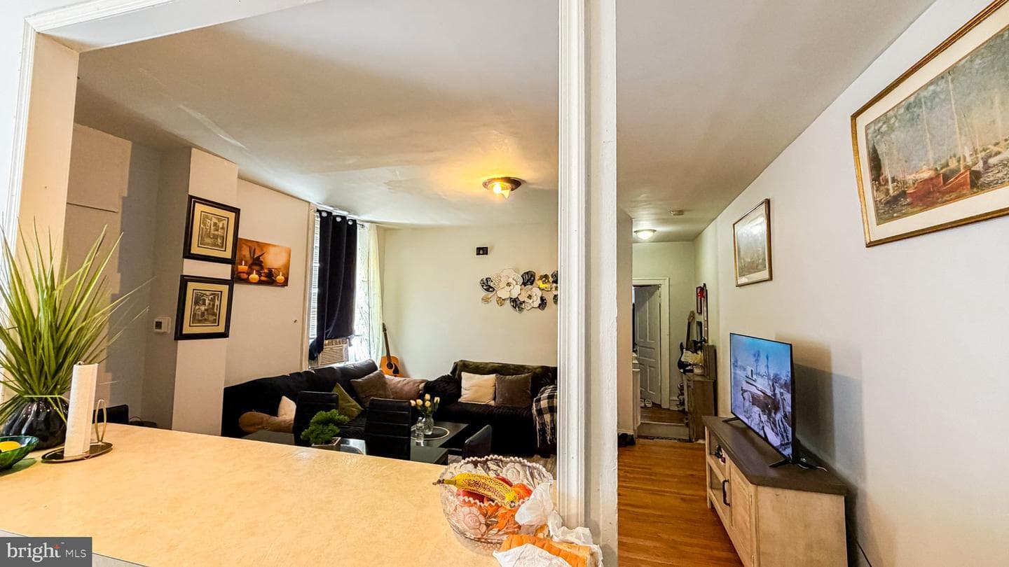 1627 Jackson Street photo 6