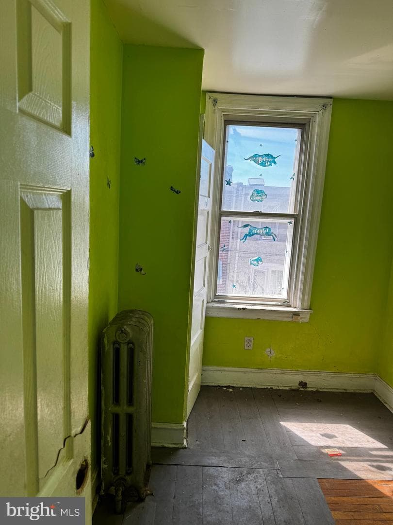 7004 Grays Avenue photo 14