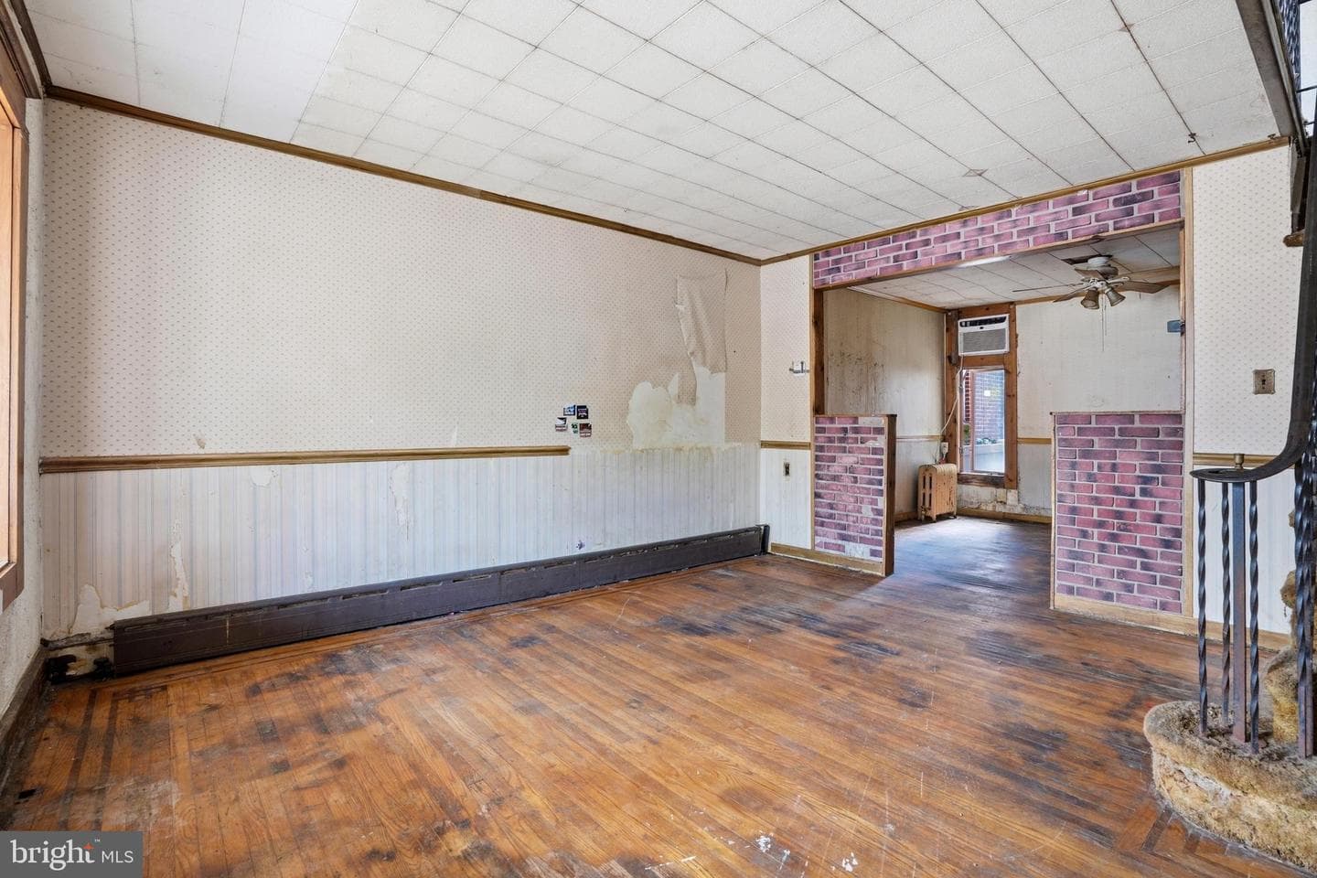 6154 Walker Street photo 5