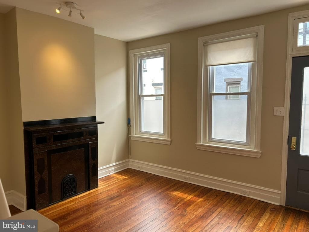 1808 N Mutter Street photo 3
