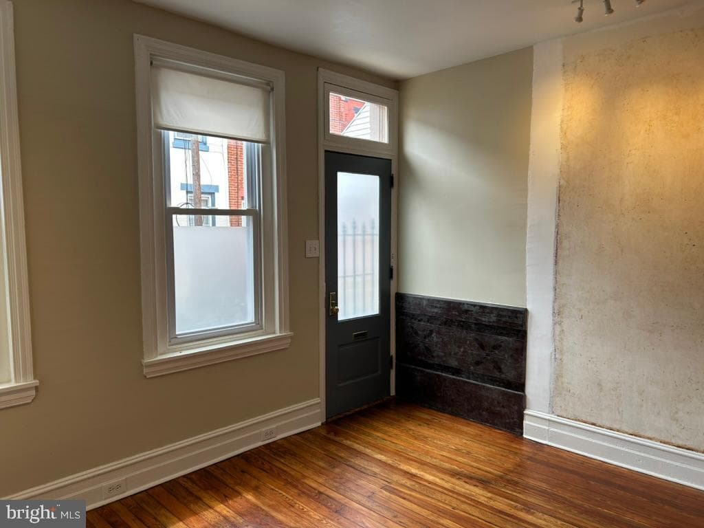 1808 N Mutter Street photo 4
