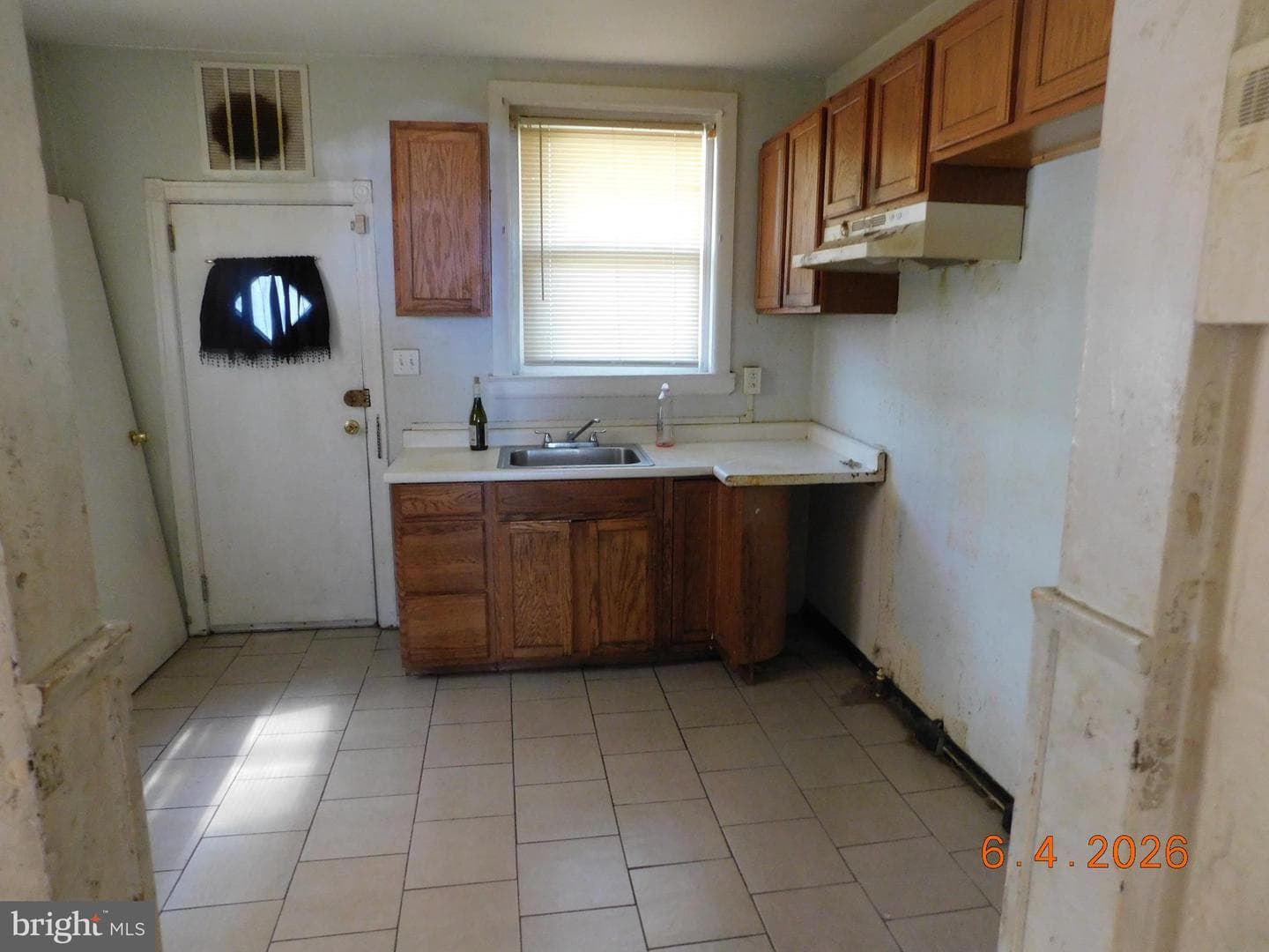255 Widener Street photo 3