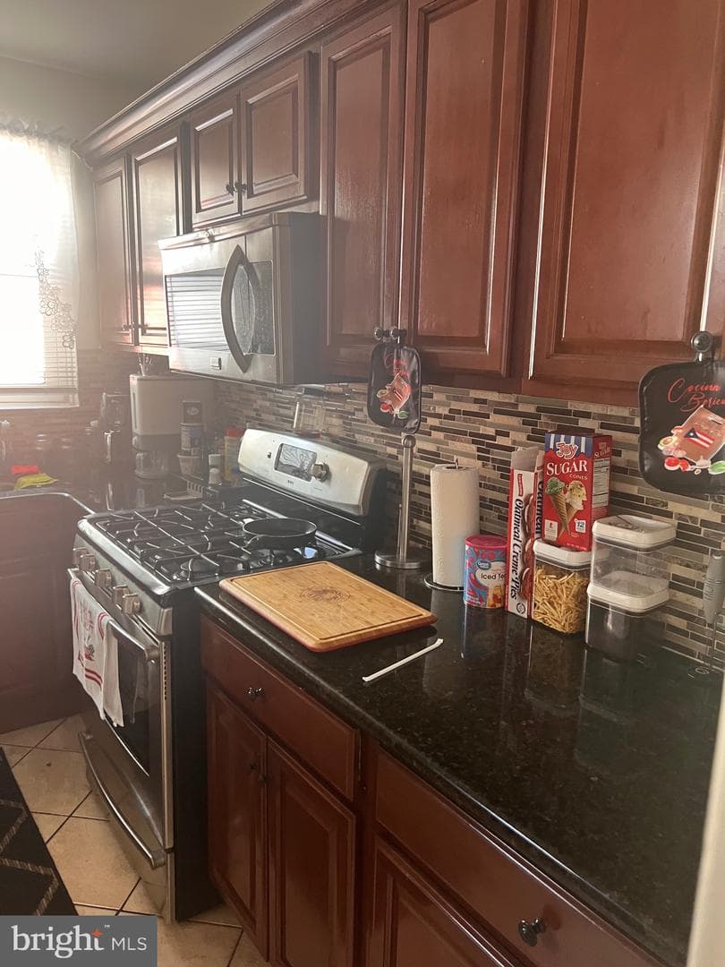 4259 Neilson Street photo 8