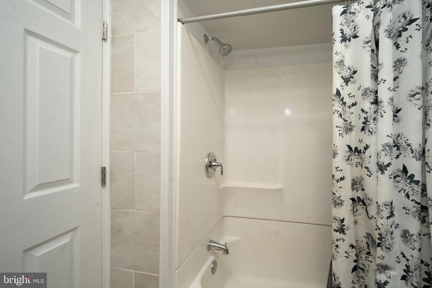 1037 Snyder Avenue photo 21