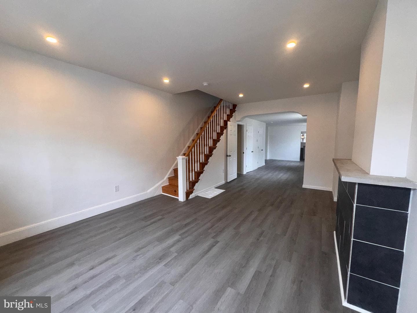 1435 S Juniper Street photo 4