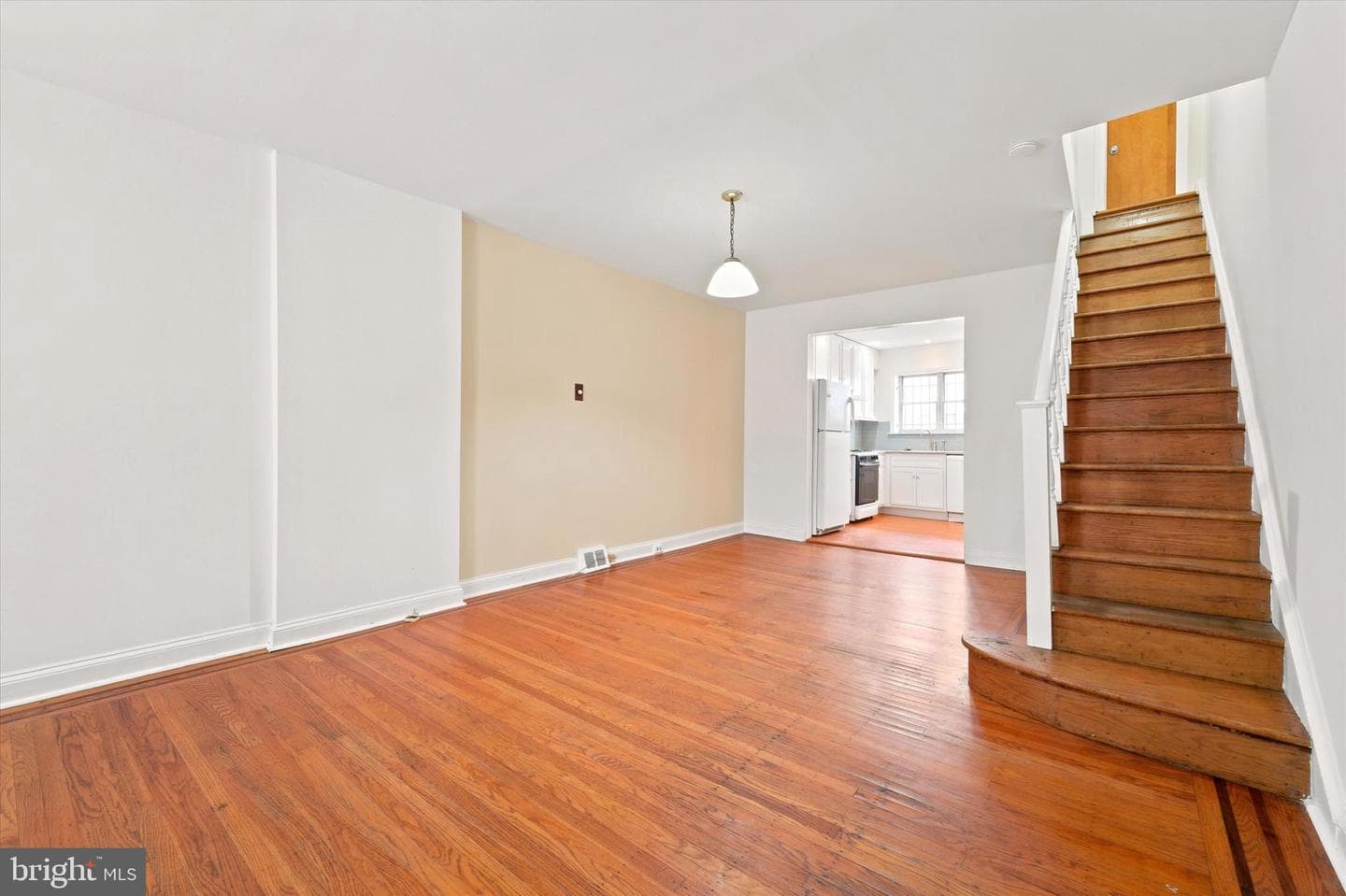 706 Salter St photo 7