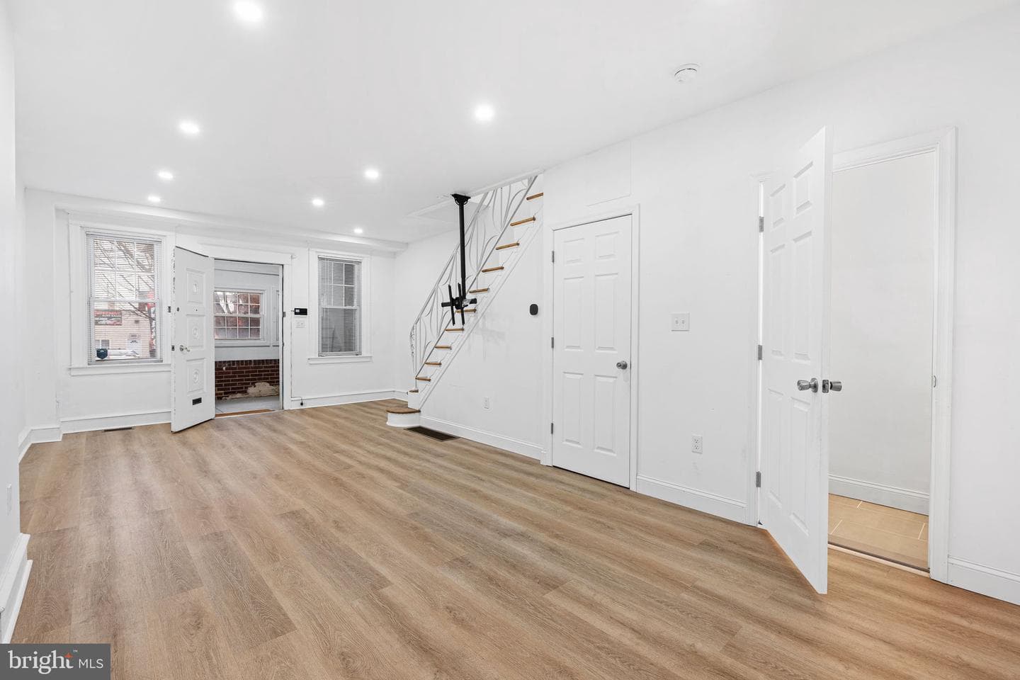 3870 Frankford Avenue photo 15
