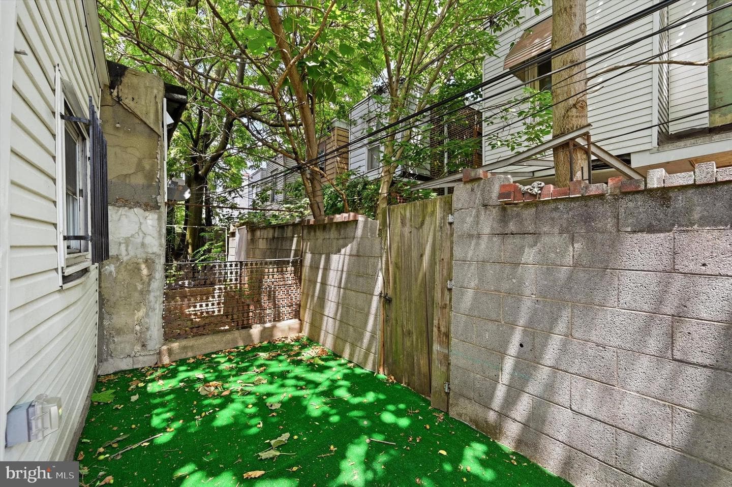 2025 S 22nd Street photo 18